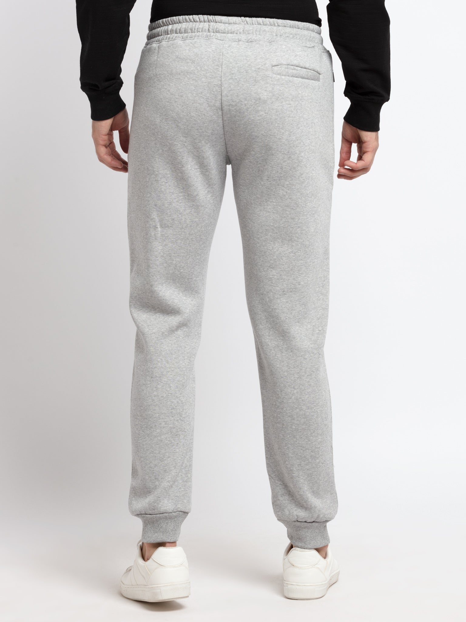 Men Solid Regular Fit Jogger