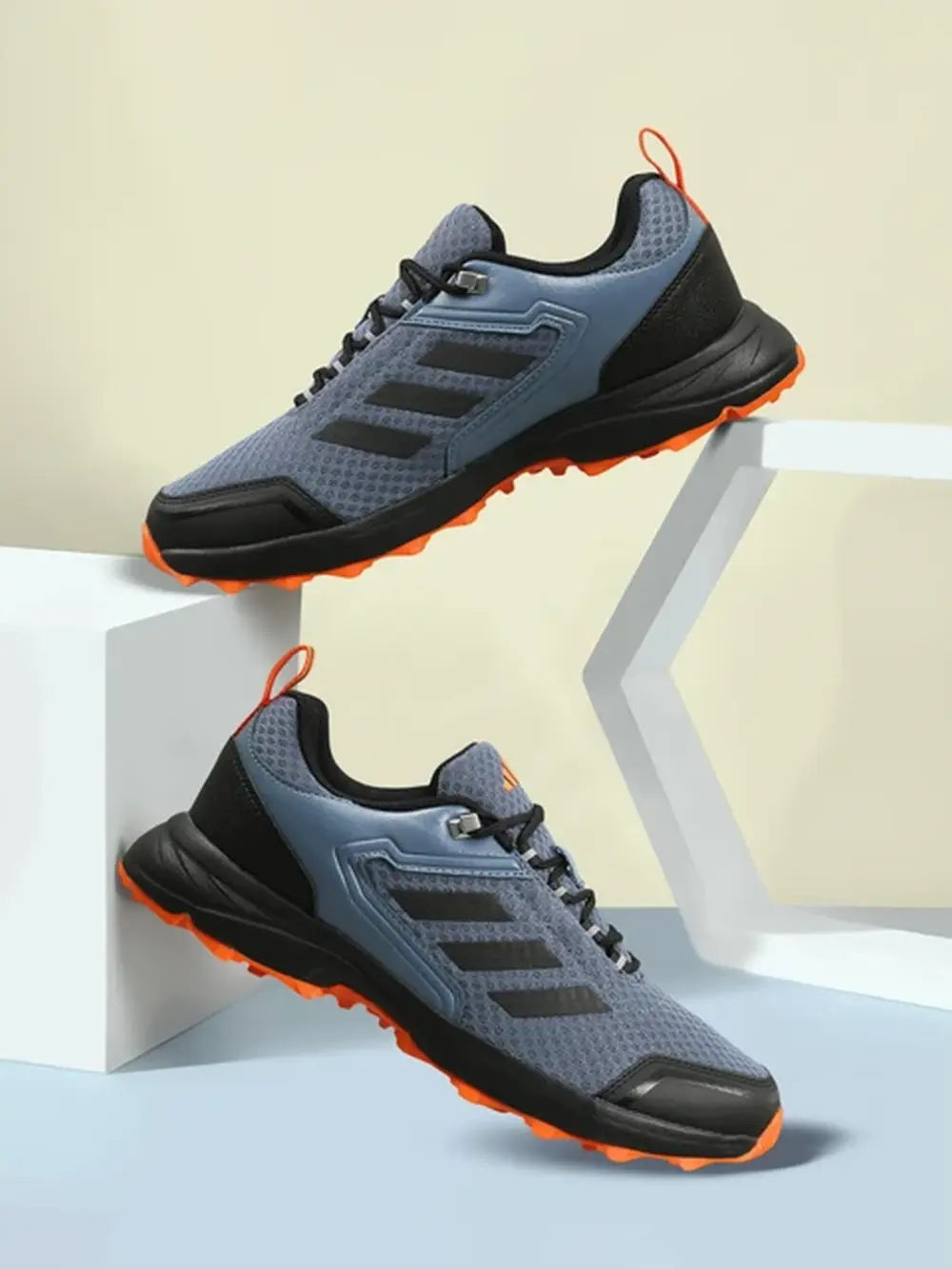 Trek Host Shoes