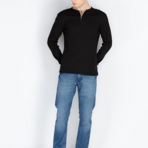 Status Quo Men'S Solid Henley Neck T-Shirt