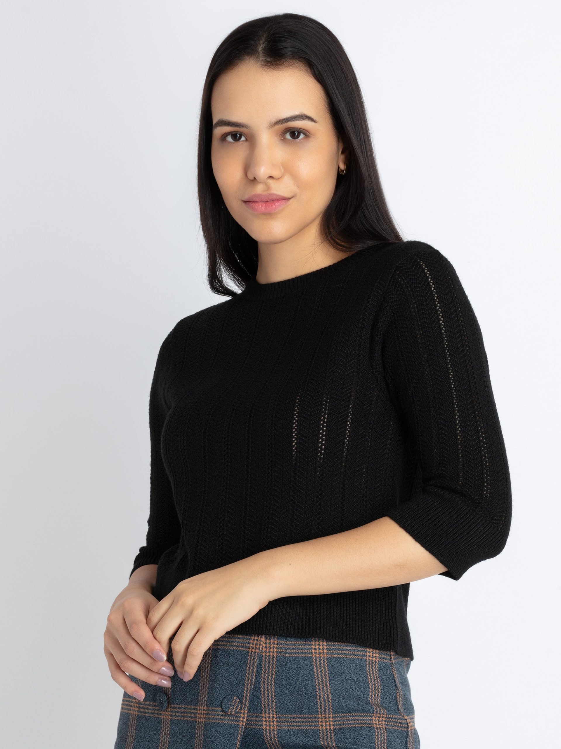 Womens Solid Round Neck Sweater